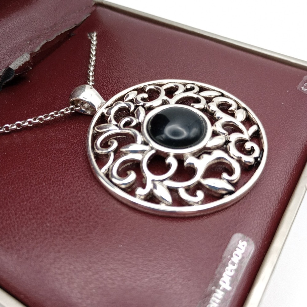 Etienne Aigner Silver-Tone Filigree Round Semi-Precious Pendant Necklace w/ Box‎ - Picture 4 of 14